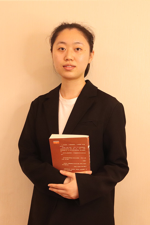 陈仓梁艺 本科学历，优秀班主任