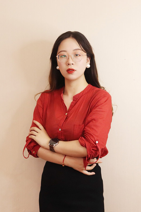 陈仓张治华 本科学历，毕业于陕西师范大学
