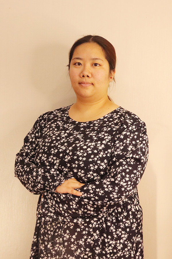 陈仓候洋  本科学历，优秀班主任
